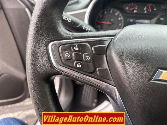 Used 2016 Chevrolet Malibu LT FWD image 25