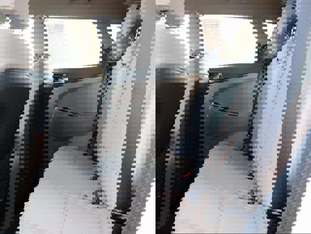 Used 2019 Hyundai Tucson Value w/ Cargo Package image 18