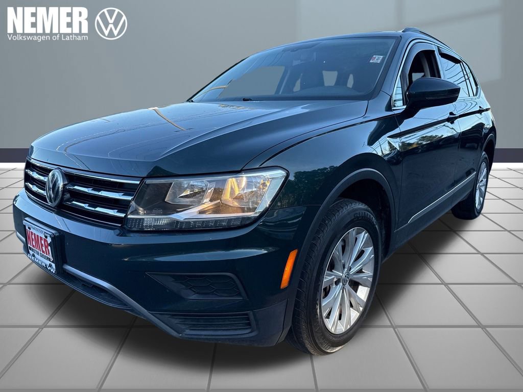 Used 2018 Volkswagen Tiguan SE w/ Panoramic Sunroof Package