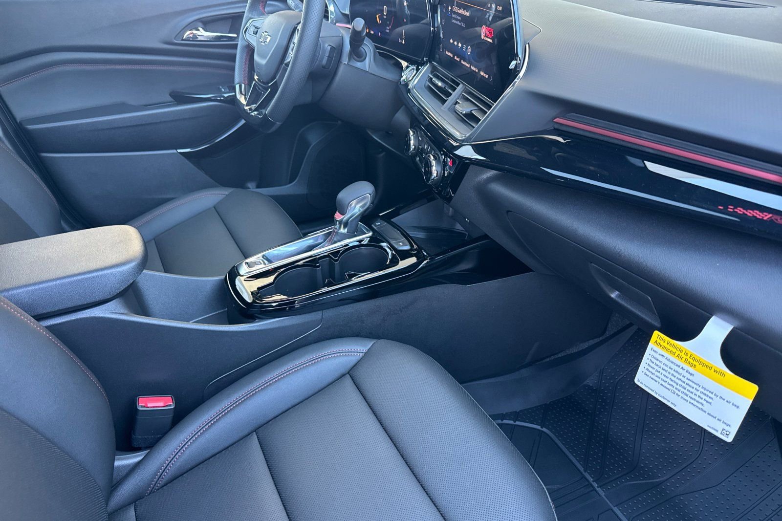 New 2026 Chevrolet Trax RS w/ Sunroof Package image 15