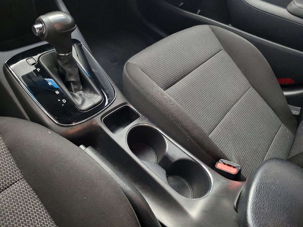 Used 2017 Kia Forte LX image 26