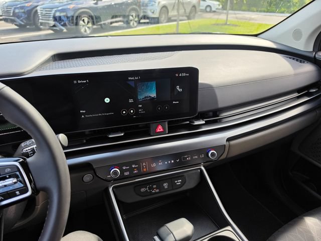Used 2026 Kia Carnival FWD image 5