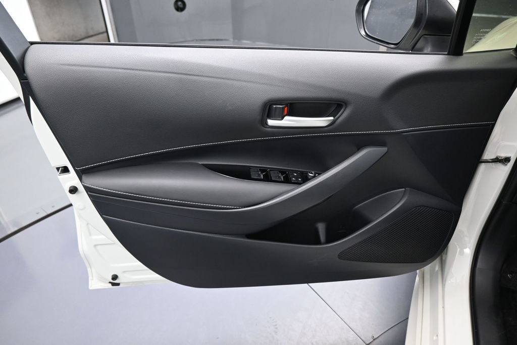 Used 2019 Toyota Corolla SE FWD image 12