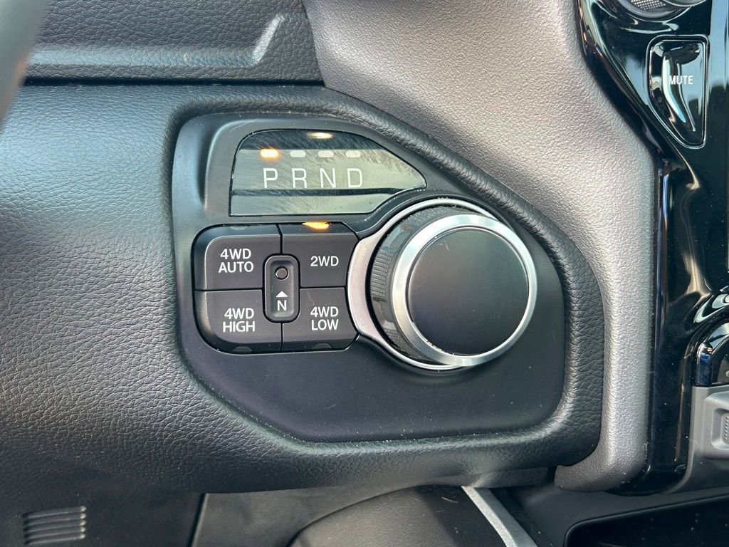 Used 2022 RAM 1500 Big Horn AWD/4WD image 15