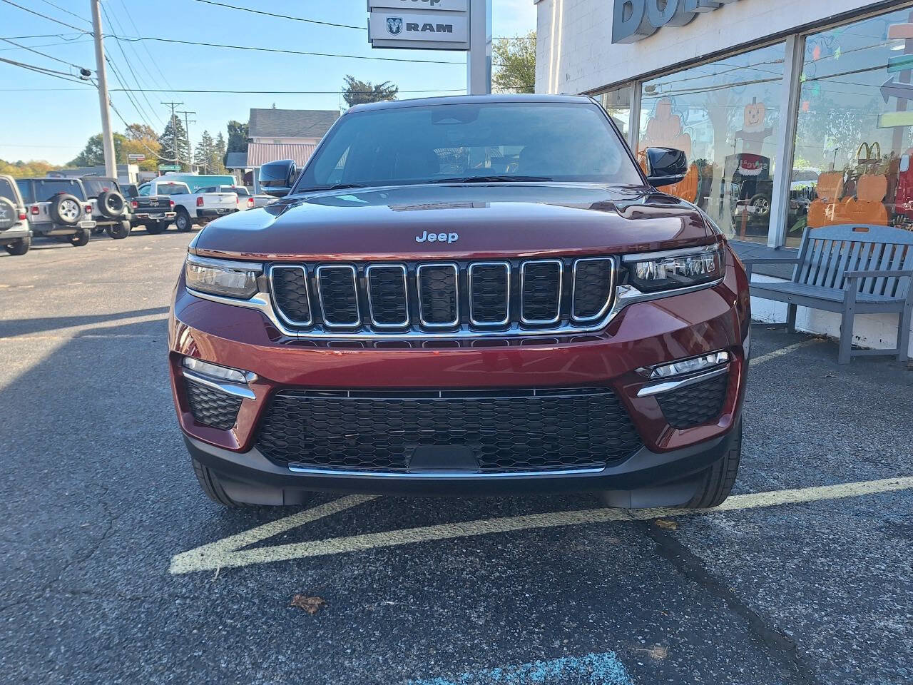 New 2025 Jeep Grand Cherokee Limited image 3