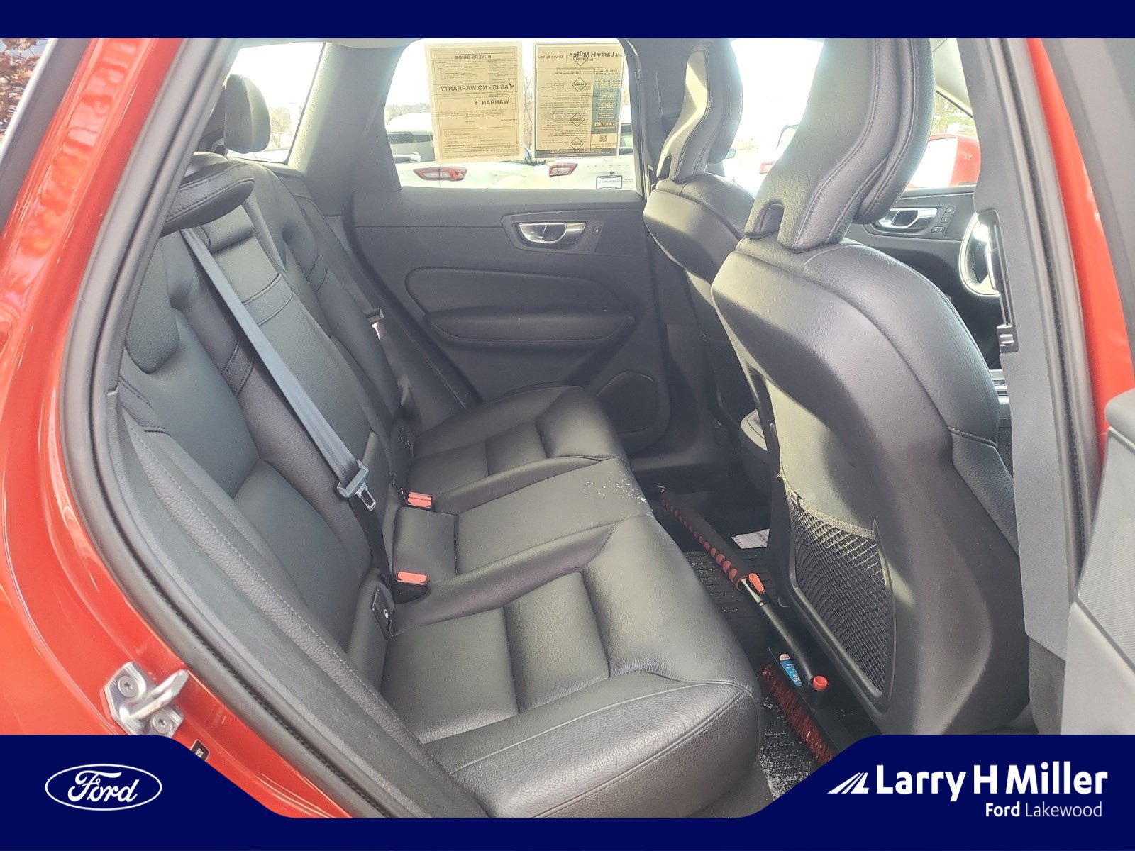 Used 2019 Volvo XC60 T5 Momentum w/ Premium Package image 17