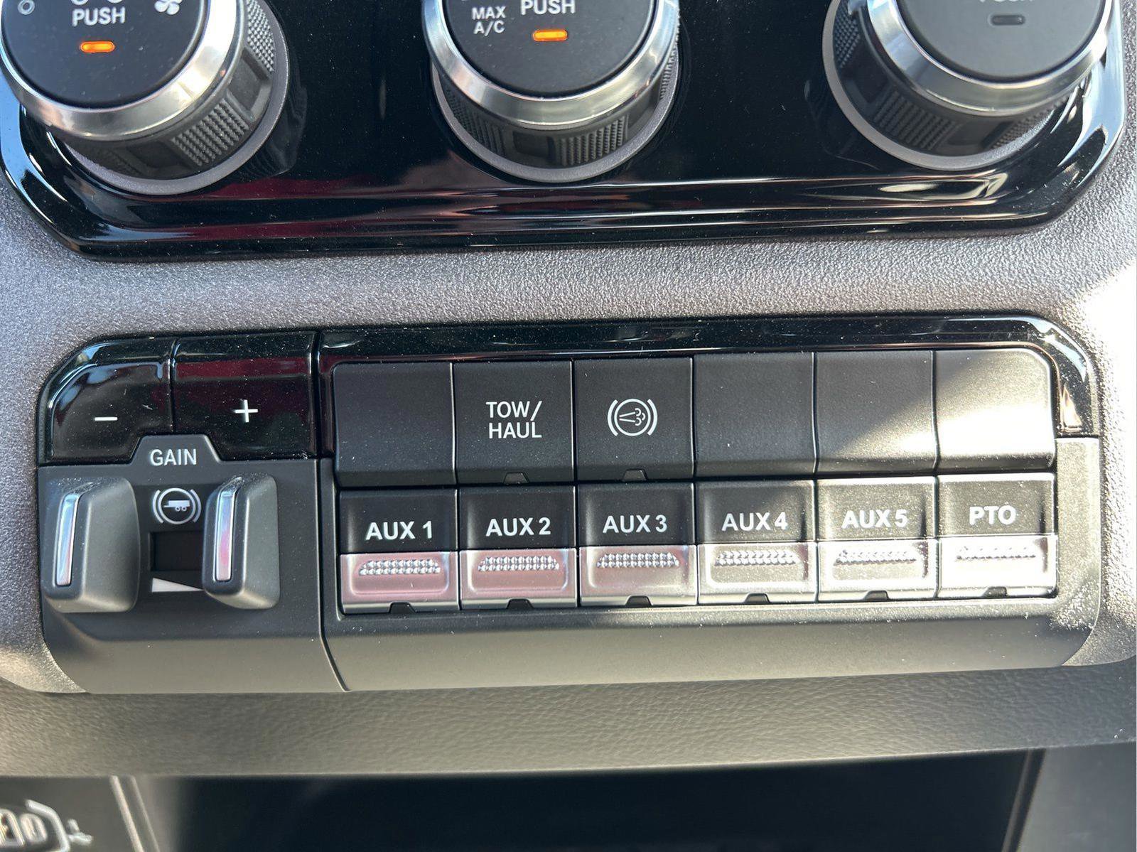 New 2026 RAM 3500 Tradesman w/ Chrome Appearance Group A image 20