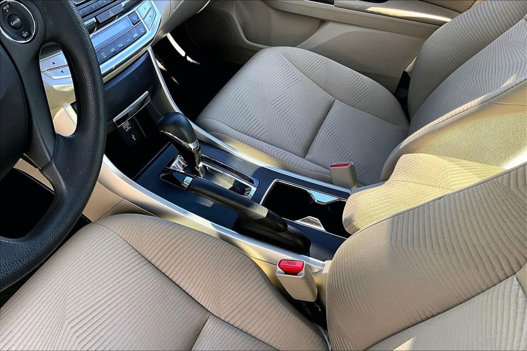 Used 2015 Honda Accord LX image 13