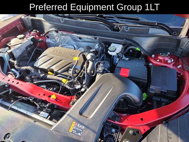 Used 2025 Chevrolet Trax LT w/ LT Convenience Package image 16