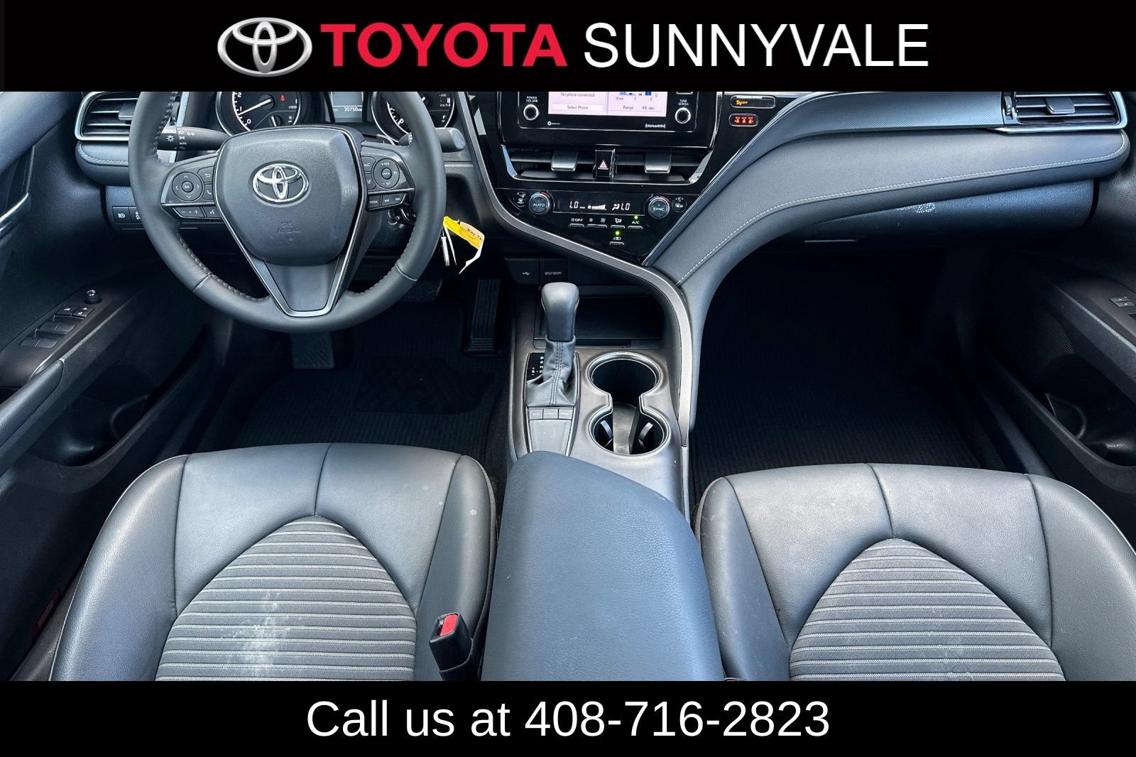 Used 2023 Toyota Camry SE FWD image 4