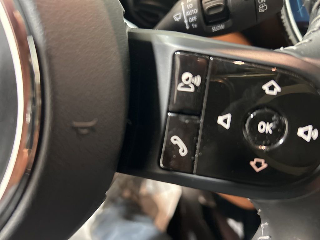 Used 2024 MINI Cooper SE image 24