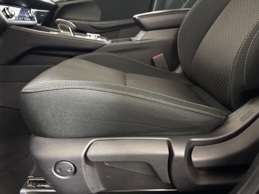 Used 2022 Mitsubishi Outlander ES image 23