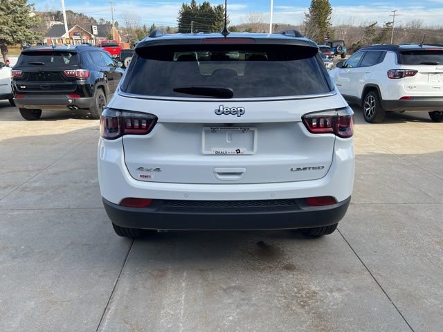 Used 2024 Jeep Compass Limited image 5