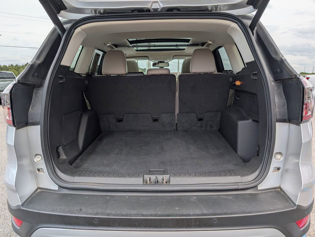 Used 2017 Ford Escape Titanium image 32