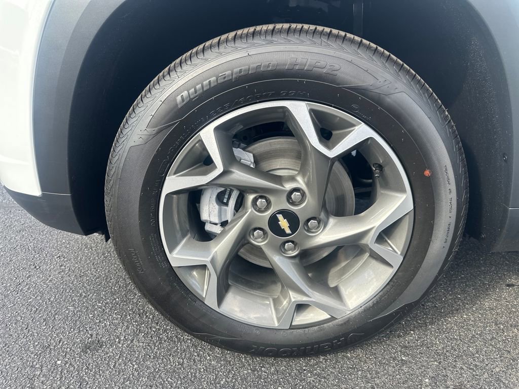 New 2025 Chevrolet Trax LT w/ LT Convenience Package image 35