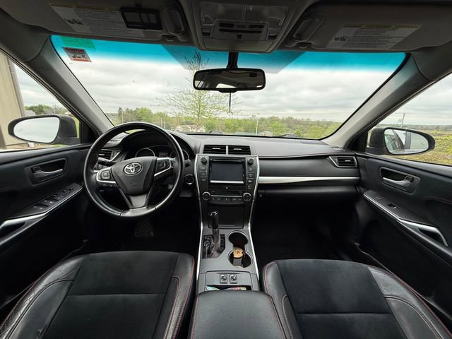 Used 2015 Toyota Camry XSE w/ Moonroof Package FWD image 6