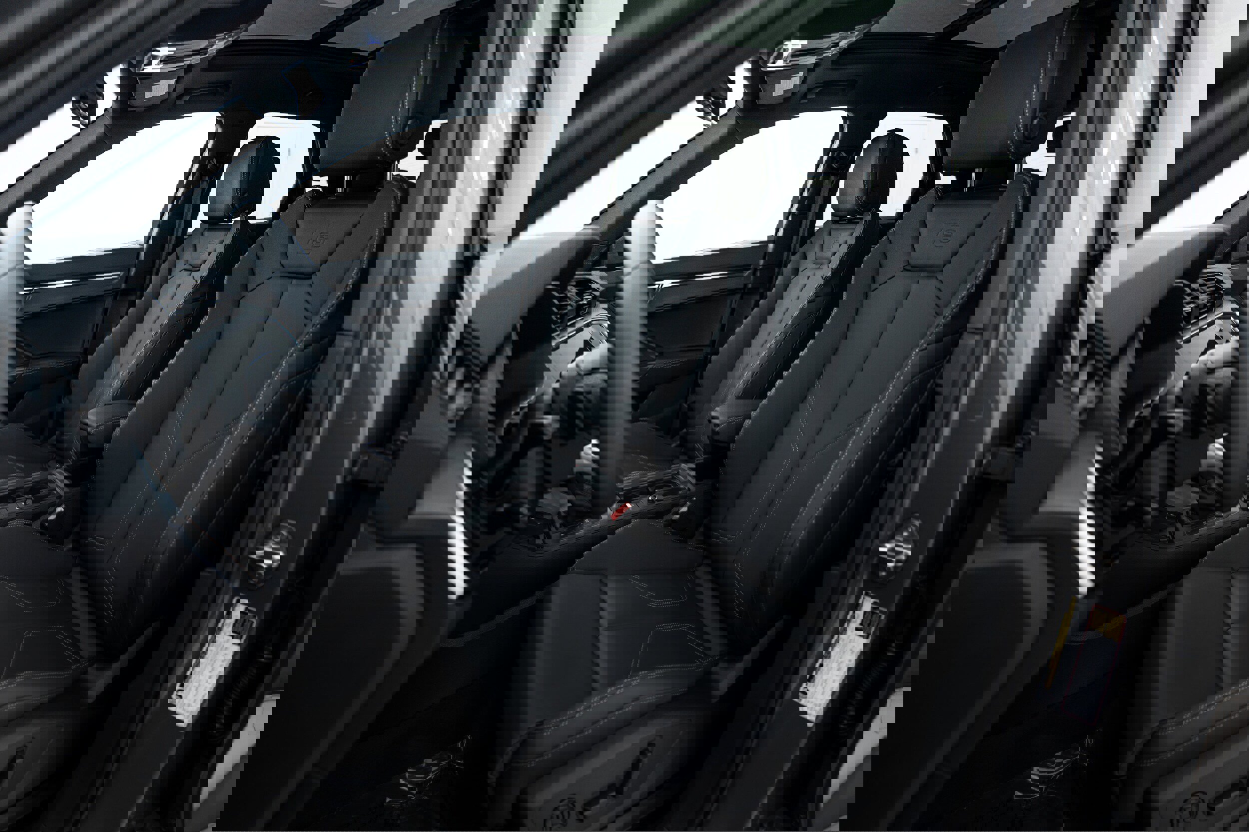 New 2025 Audi Q3 2.0T Premium image 14