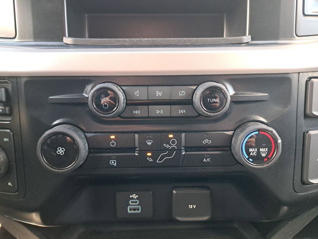 Used 2024 Ford F350 XLT AWD/4WD image 28
