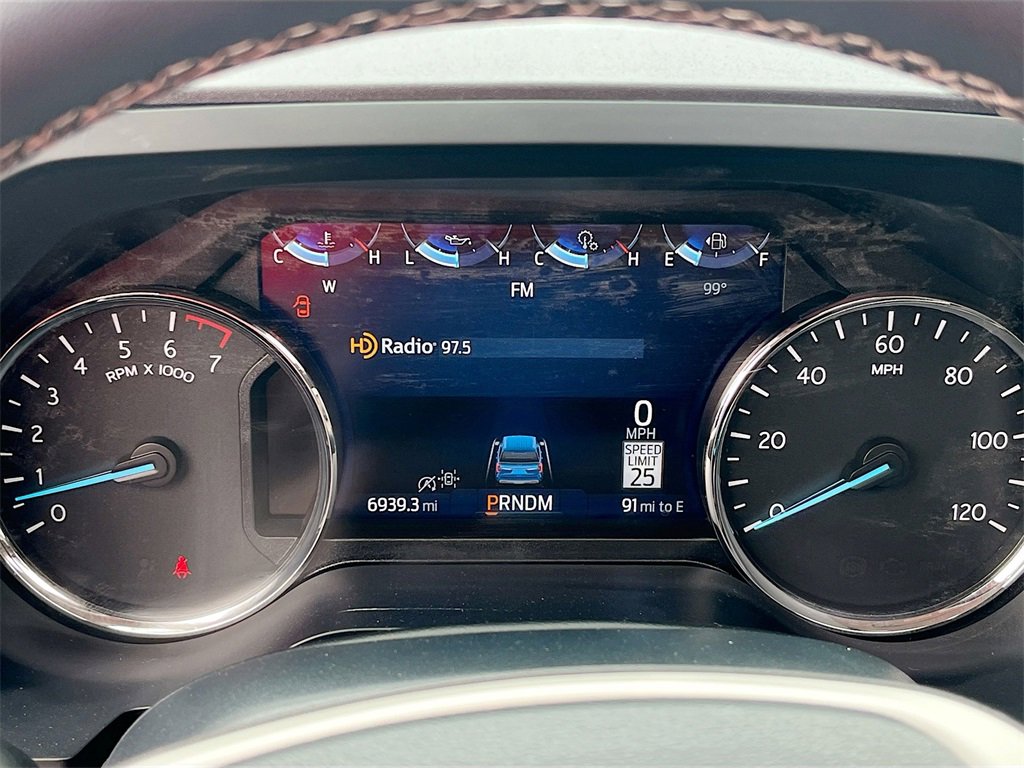Used 2024 Ford Expedition Limited image 12