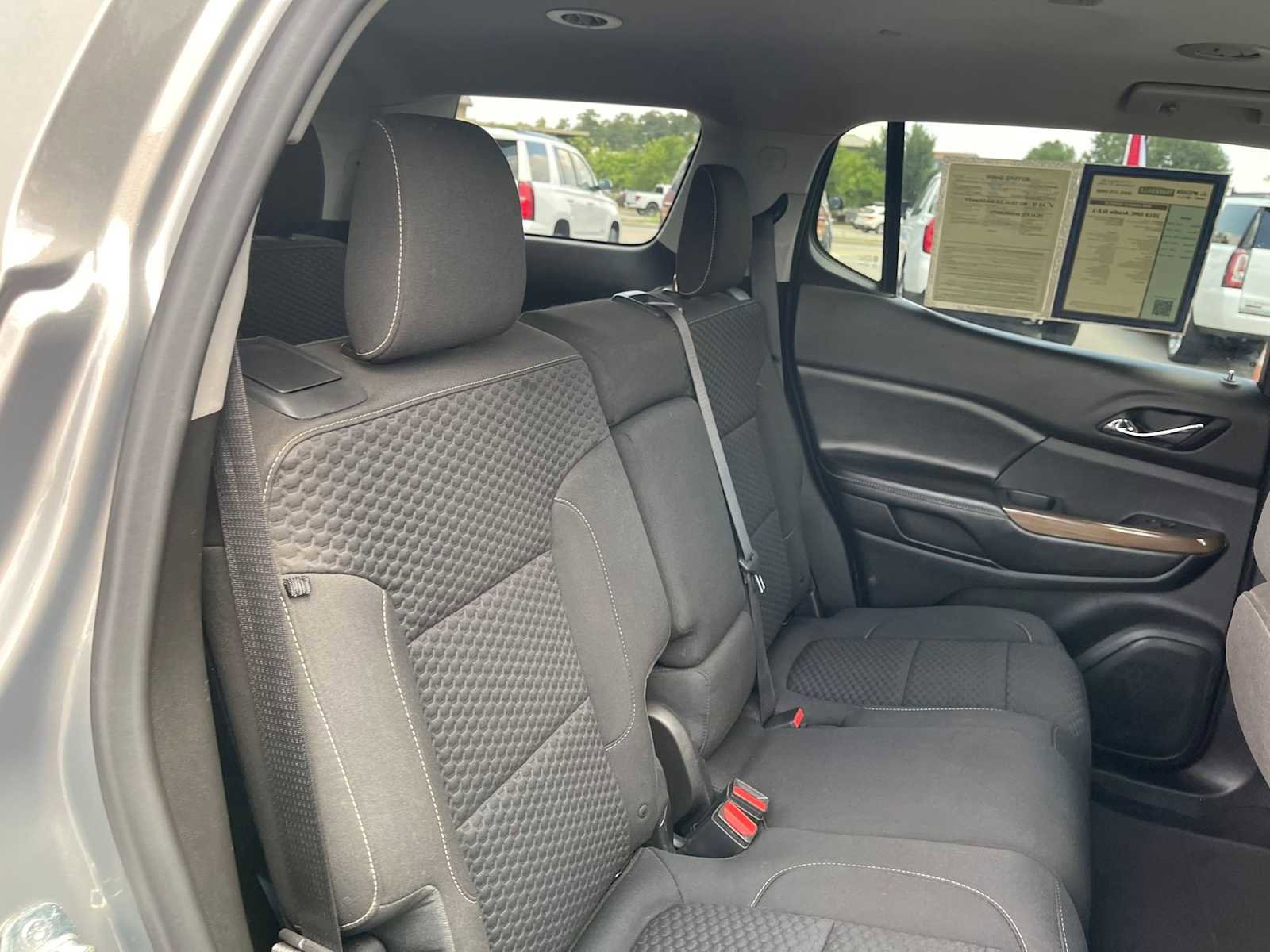 Used 2019 GMC Acadia SLE FWD image 24