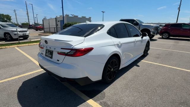 Used 2026 Toyota Camry SE w/ Convenience Package FWD image 8