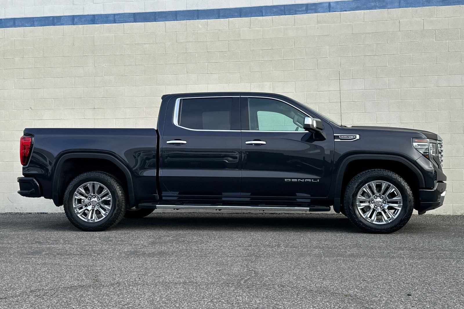 Certified 2023 GMC Sierra 1500 Denali w/ Technology Package image 3