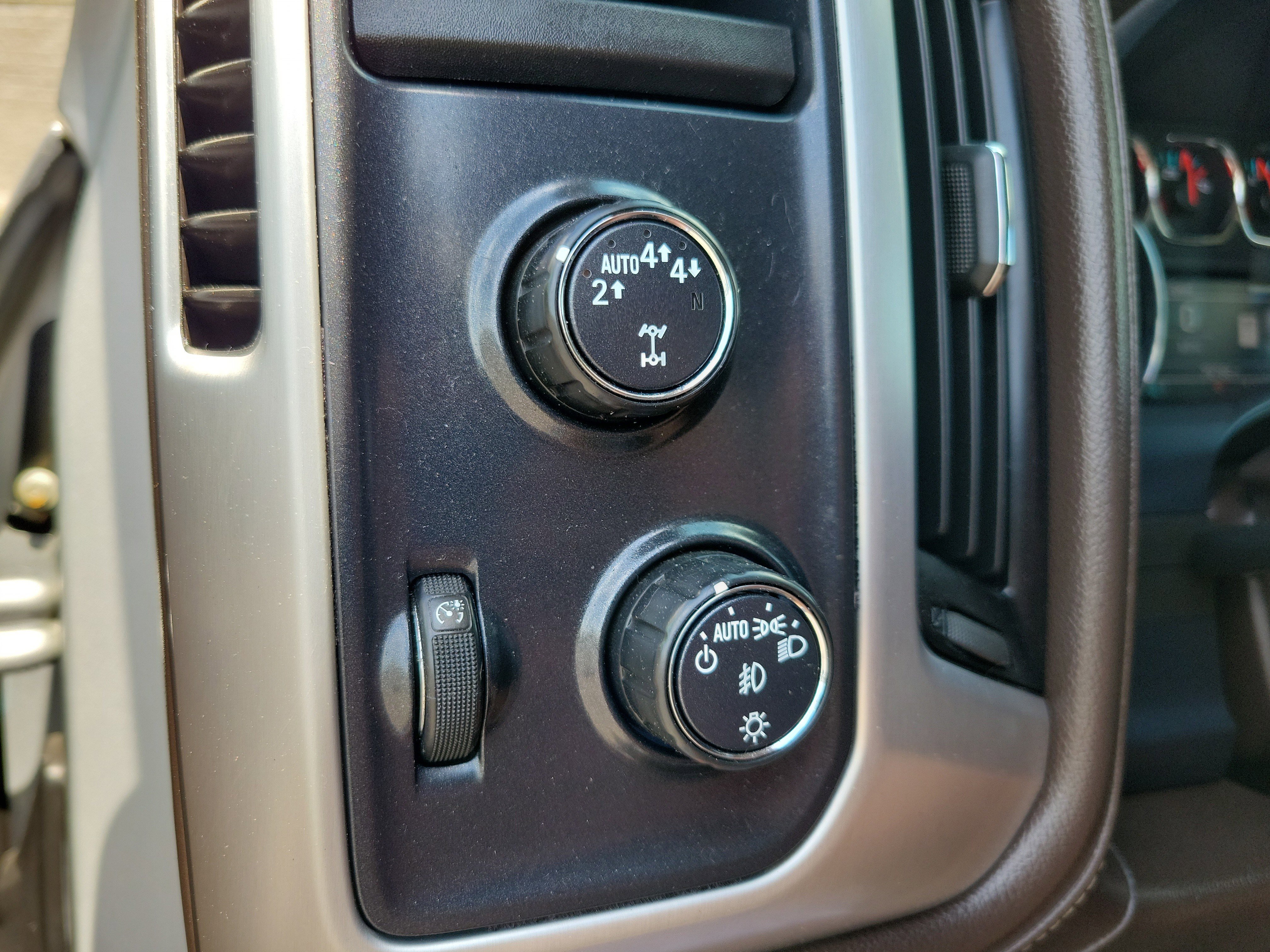 Used 2017 GMC Sierra 1500 SLT w/ SLT Premium Package image 14