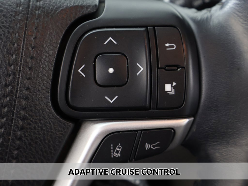 Used 2017 Toyota Highlander XLE image 5