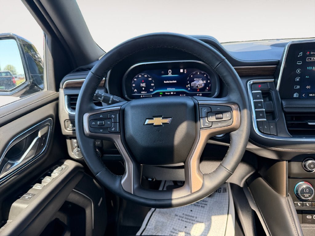 Used 2023 Chevrolet Tahoe High Country w/ Premium Package 2 AWD/4WD image 14