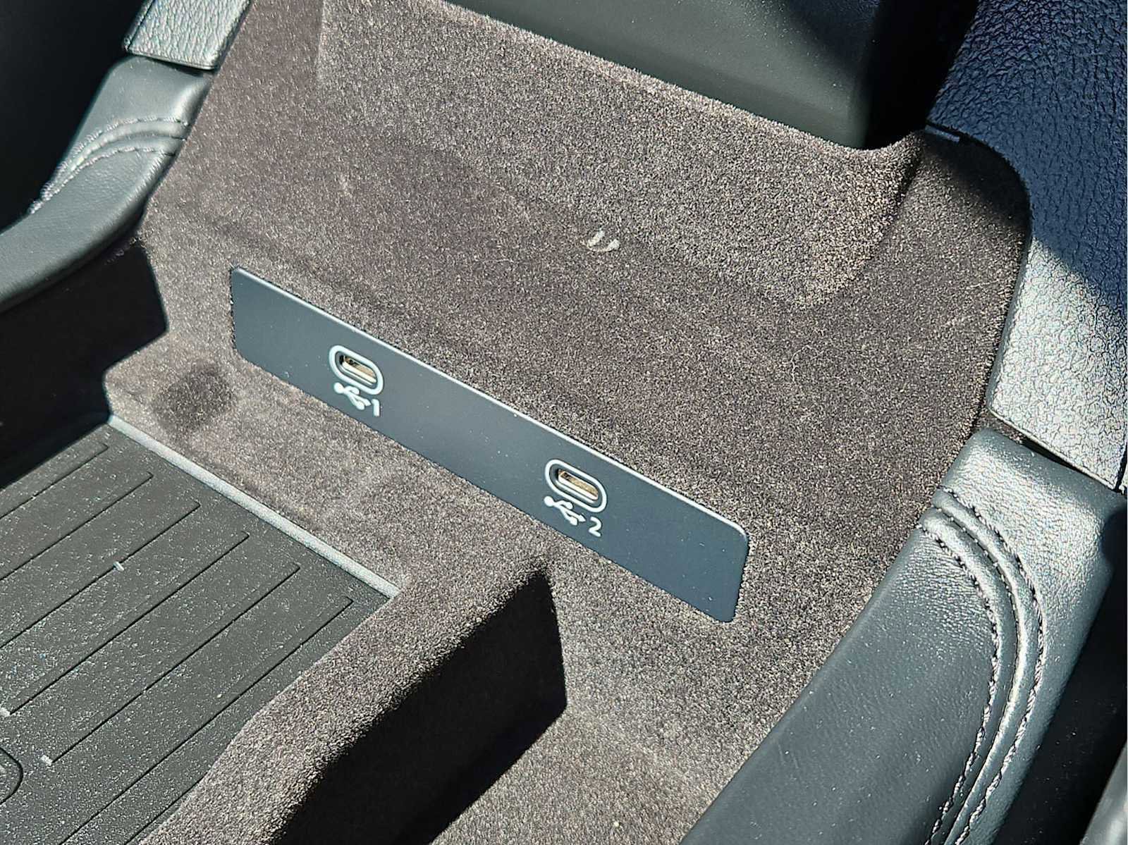 Certified 2021 Audi RS 6 w/ Carbon Optic Package image 30