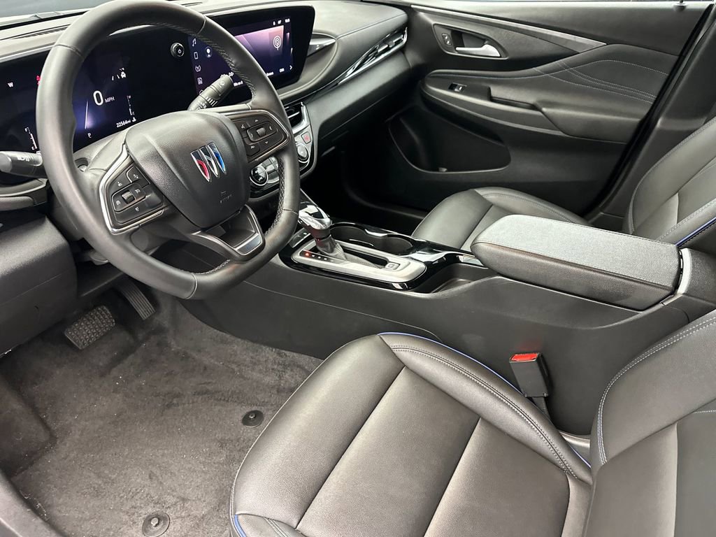 Used 2025 Buick Envista Sport Touring FWD image 9