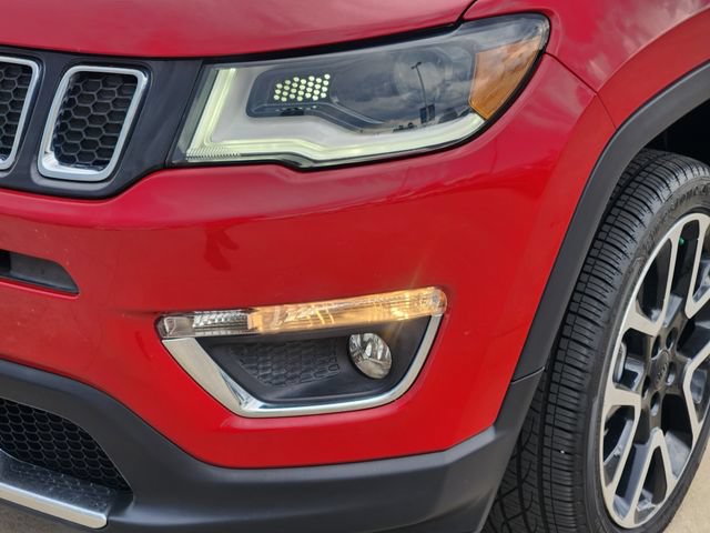 Used 2017 Jeep Compass Limited AWD/4WD image 8