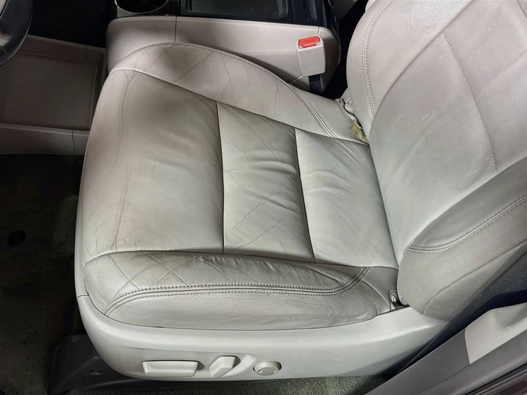 Used 2015 Toyota Sienna XLE Premium FWD image 17