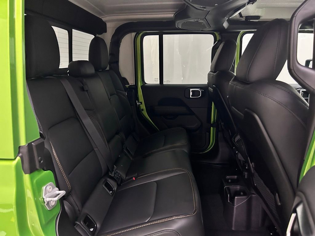 New 2025 Jeep Gladiator Sport image 19