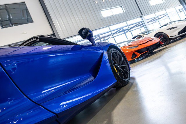 Used 2021 McLaren 720S Performance RWD image 22
