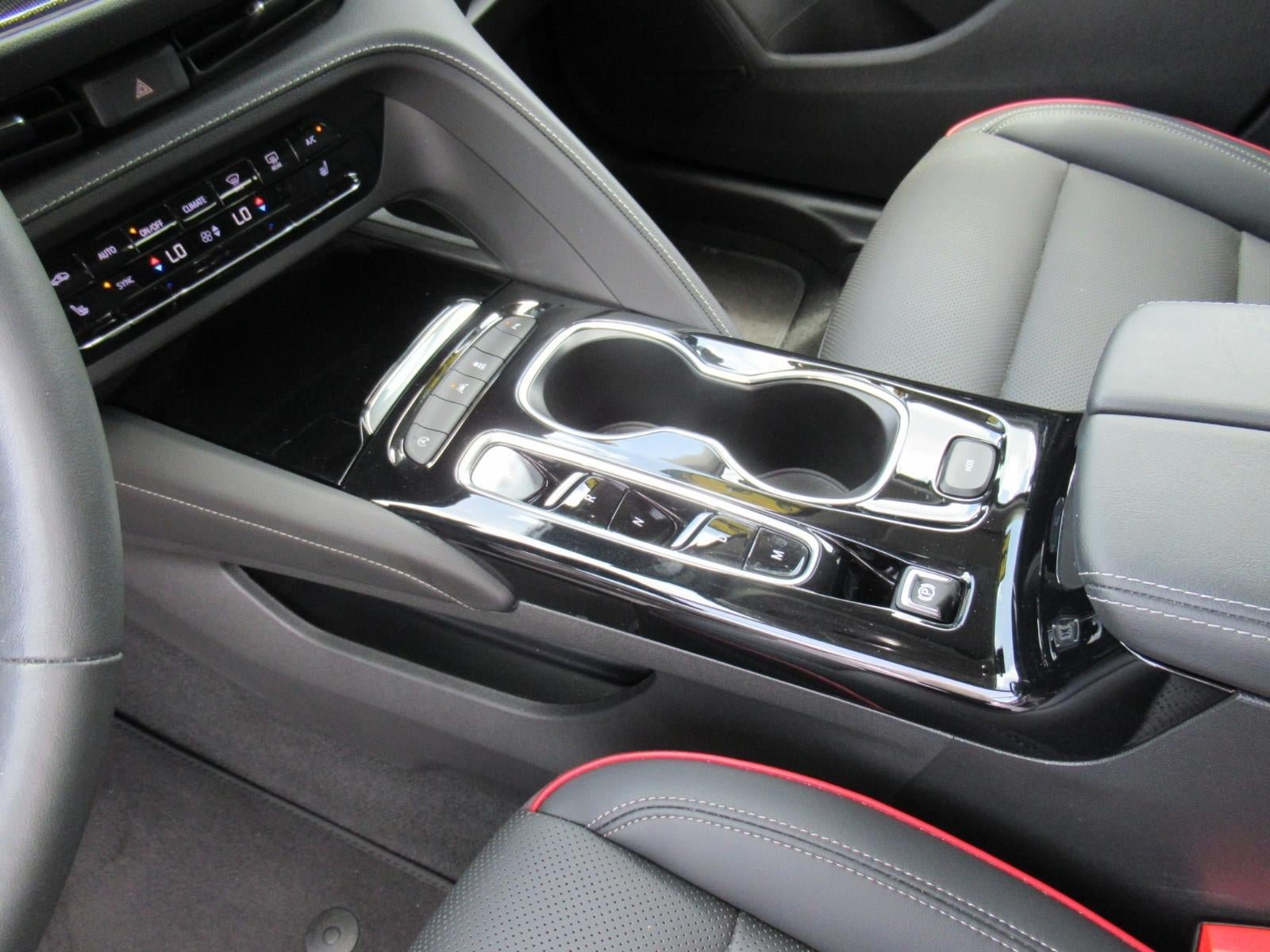 Used 2023 Buick Envision Essence w/ Sport Touring Package FWD image 18
