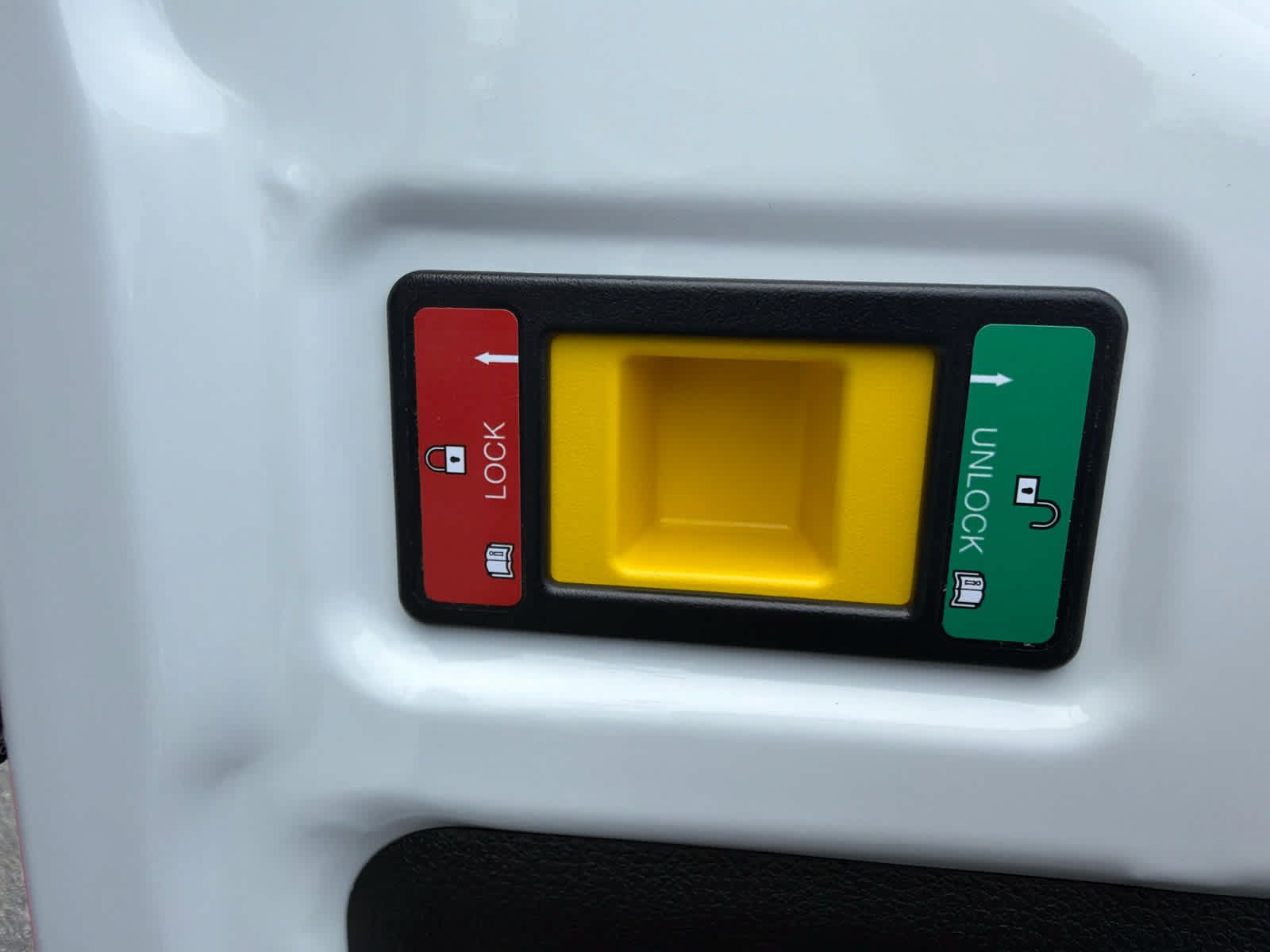 New 2026 Ford Transit 250 Low Roof RWD image 12