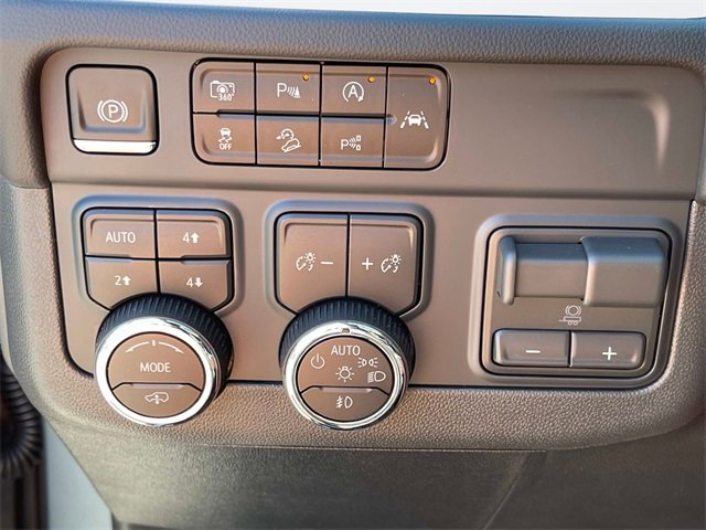 New 2026 Chevrolet Suburban Z71 w/ Z71 Off-Road Package image 34