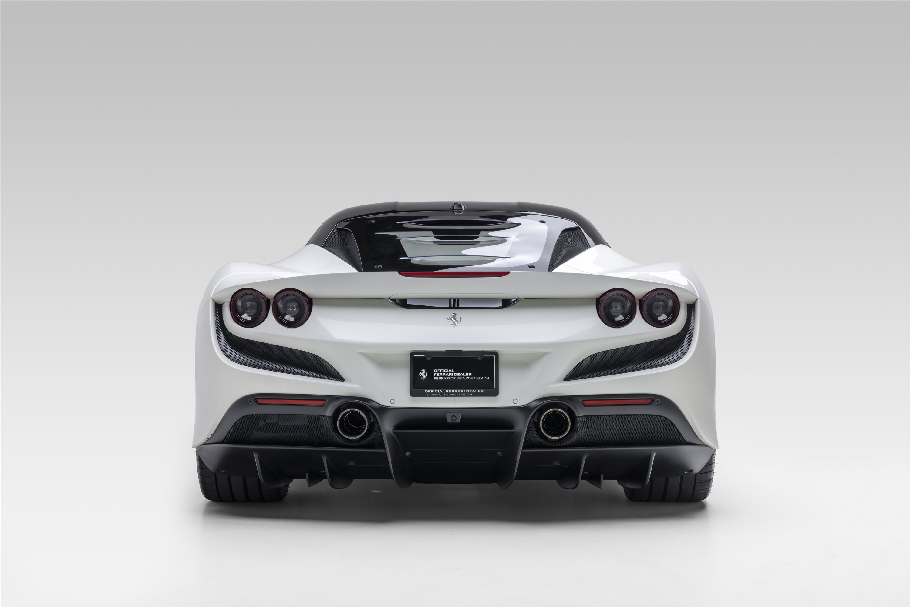 Certified 2022 Ferrari F8 Tributo RWD image 8