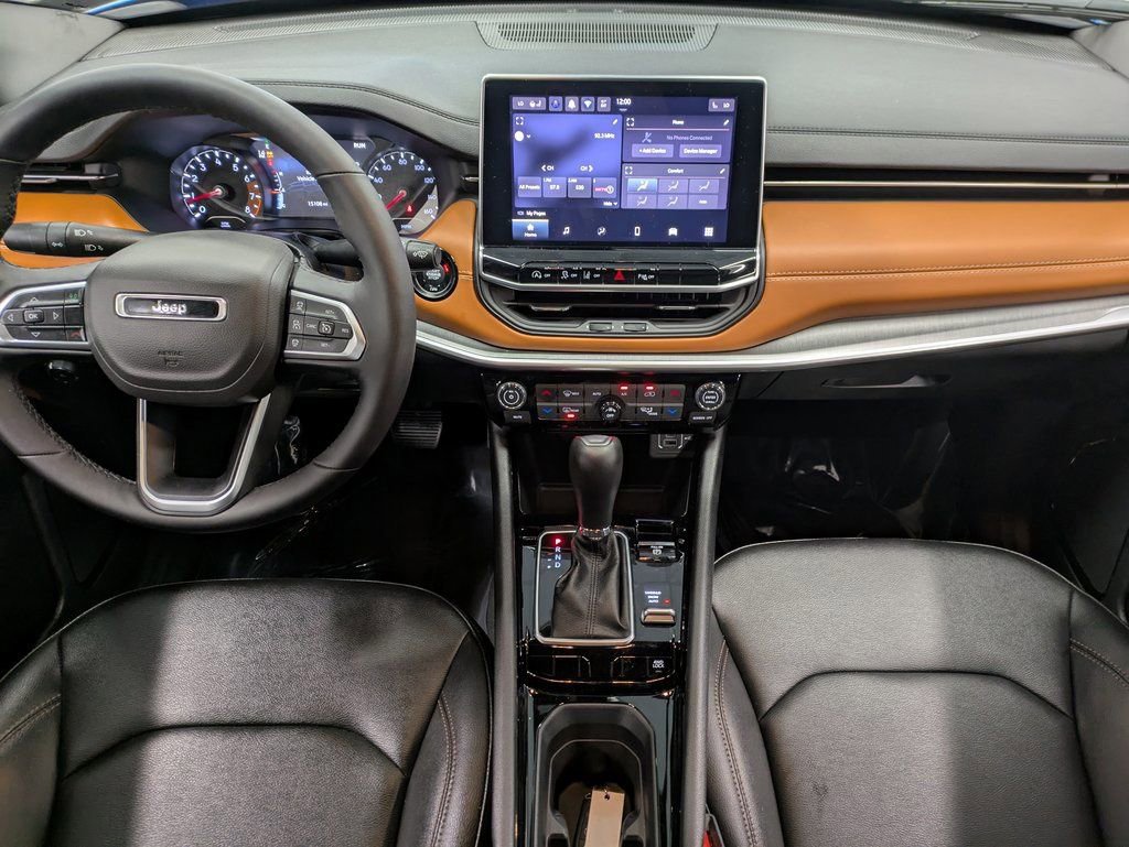 Used 2024 Jeep Compass Limited image 24