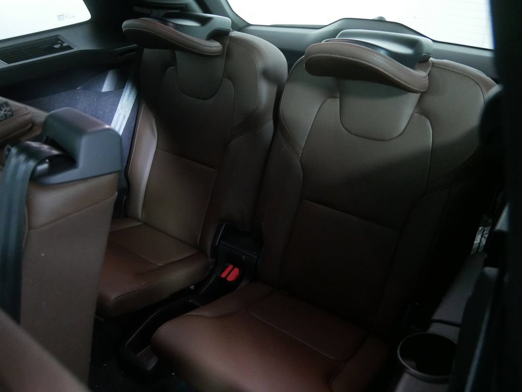 Used 2021 Volvo XC90 T6 Momentum w/ Climate Package AWD/4WD image 20