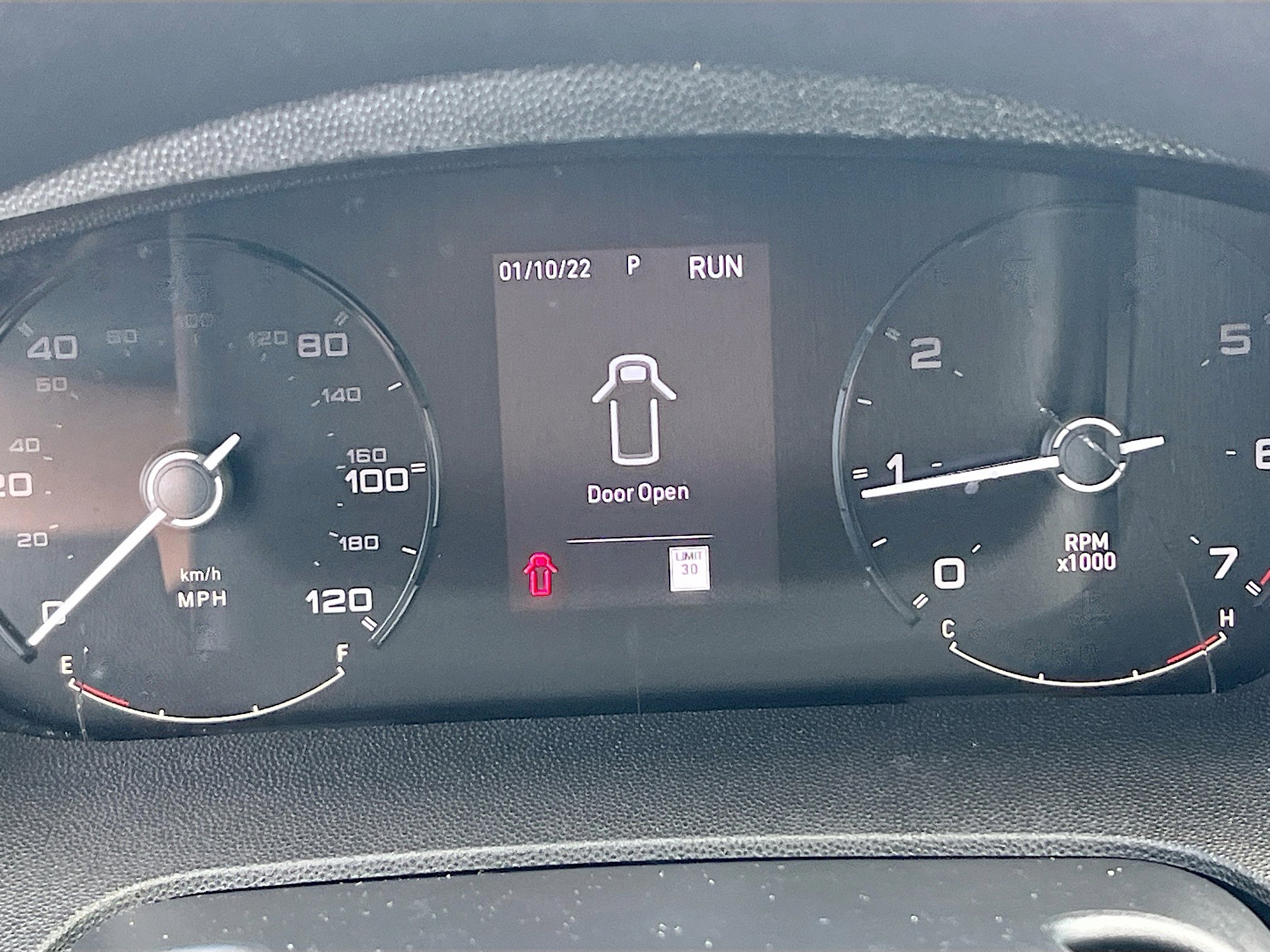 Used 2025 RAM ProMaster 2500 w/ Convenience Group image 23