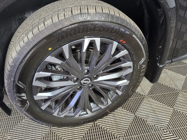 New 2026 Nissan Rogue Platinum image 8