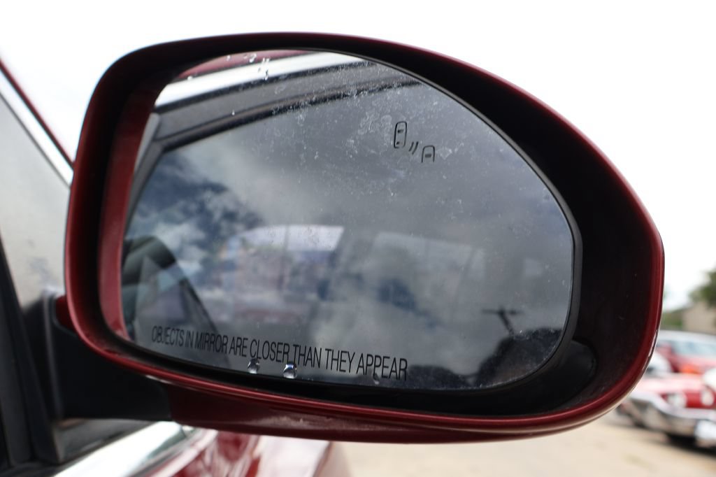 Used 2016 Buick Enclave Leather FWD image 11