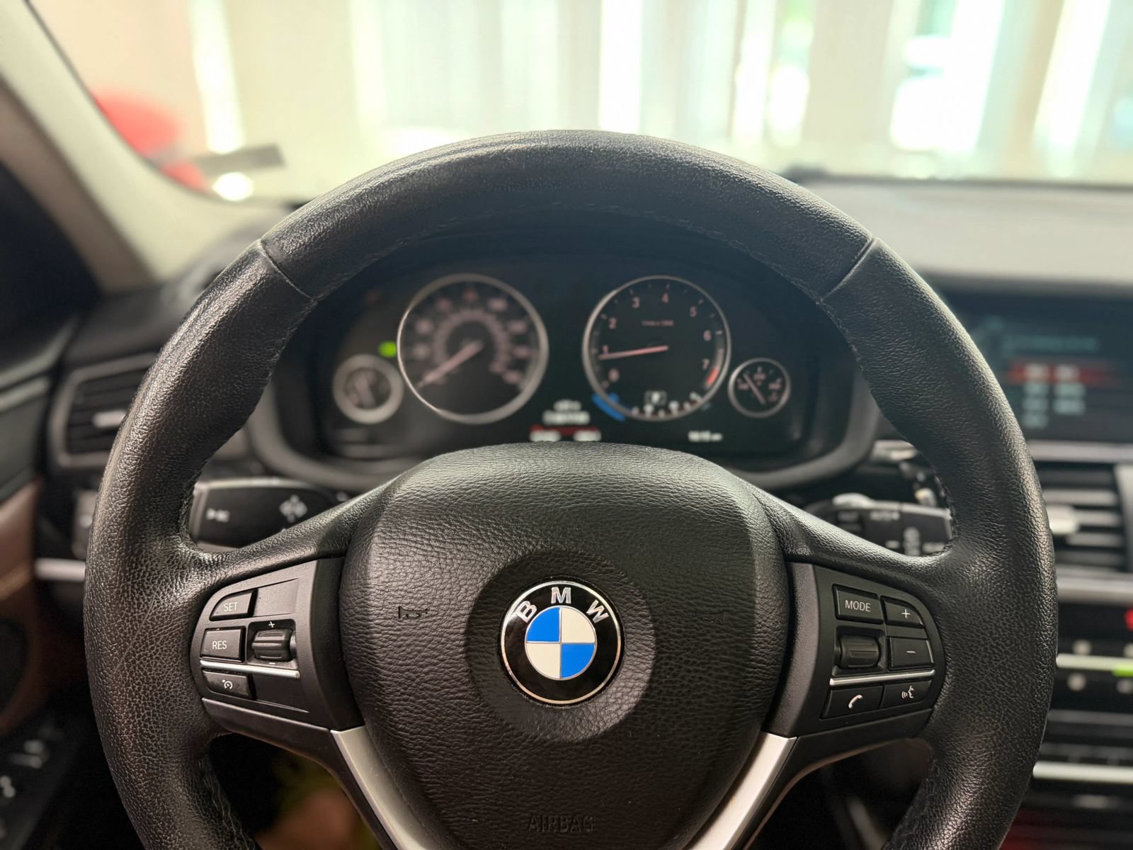 Used 2017 BMW X3 xDrive28i AWD/4WD image 25
