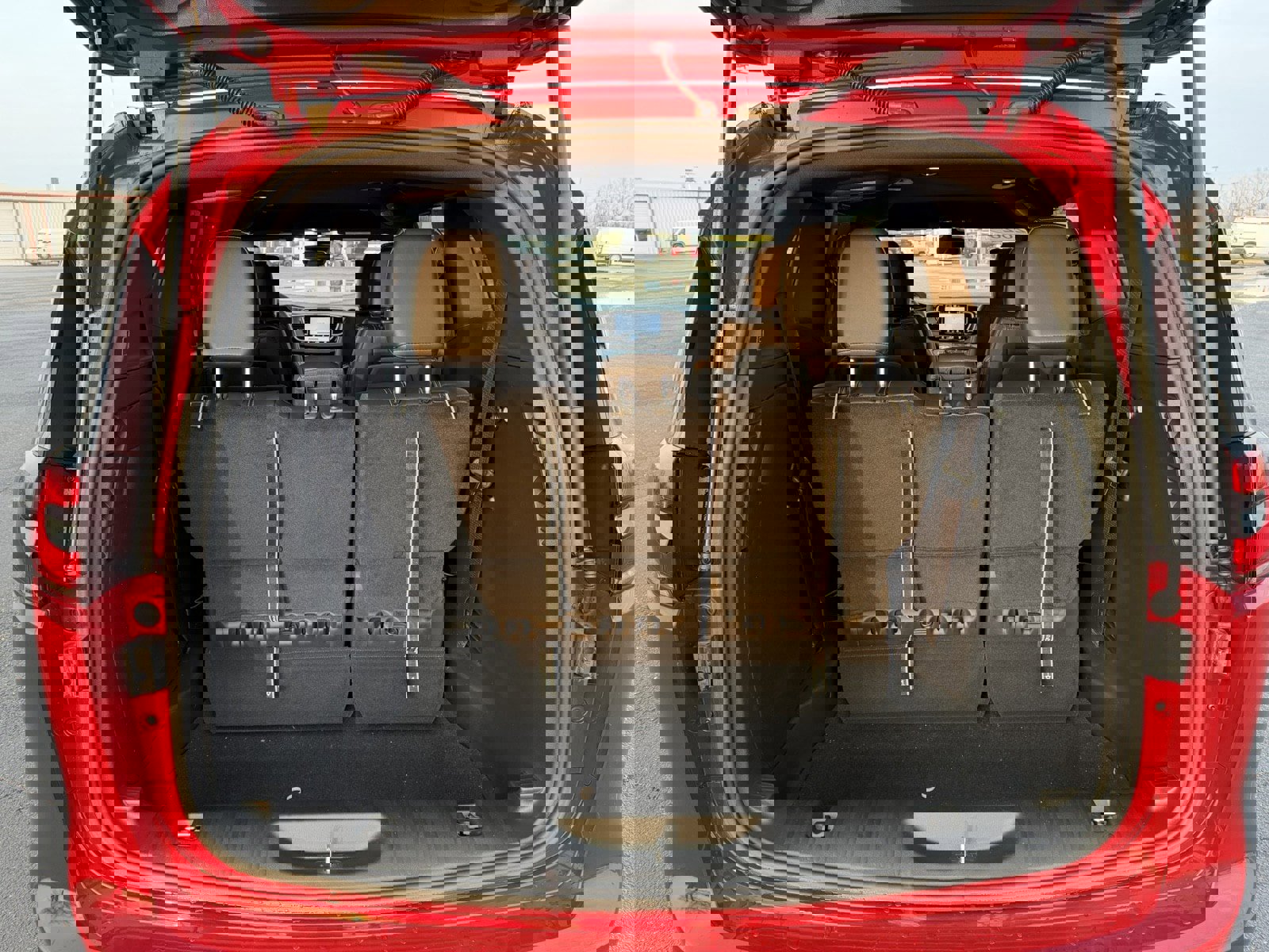 New 2026 Chrysler Pacifica Select image 9