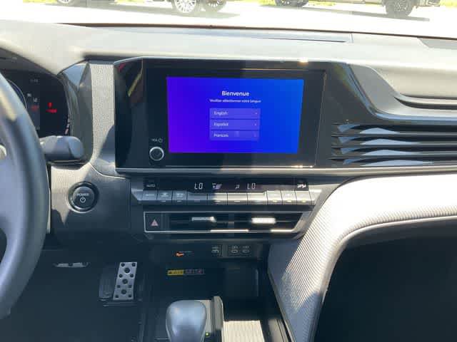 Used 2025 Toyota Camry SE w/ Convenience Package FWD image 20
