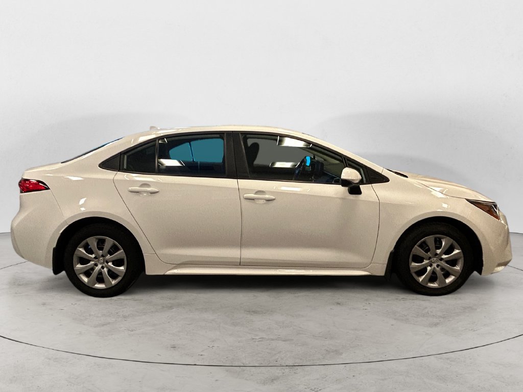 Used 2024 Toyota Corolla LE FWD image 6