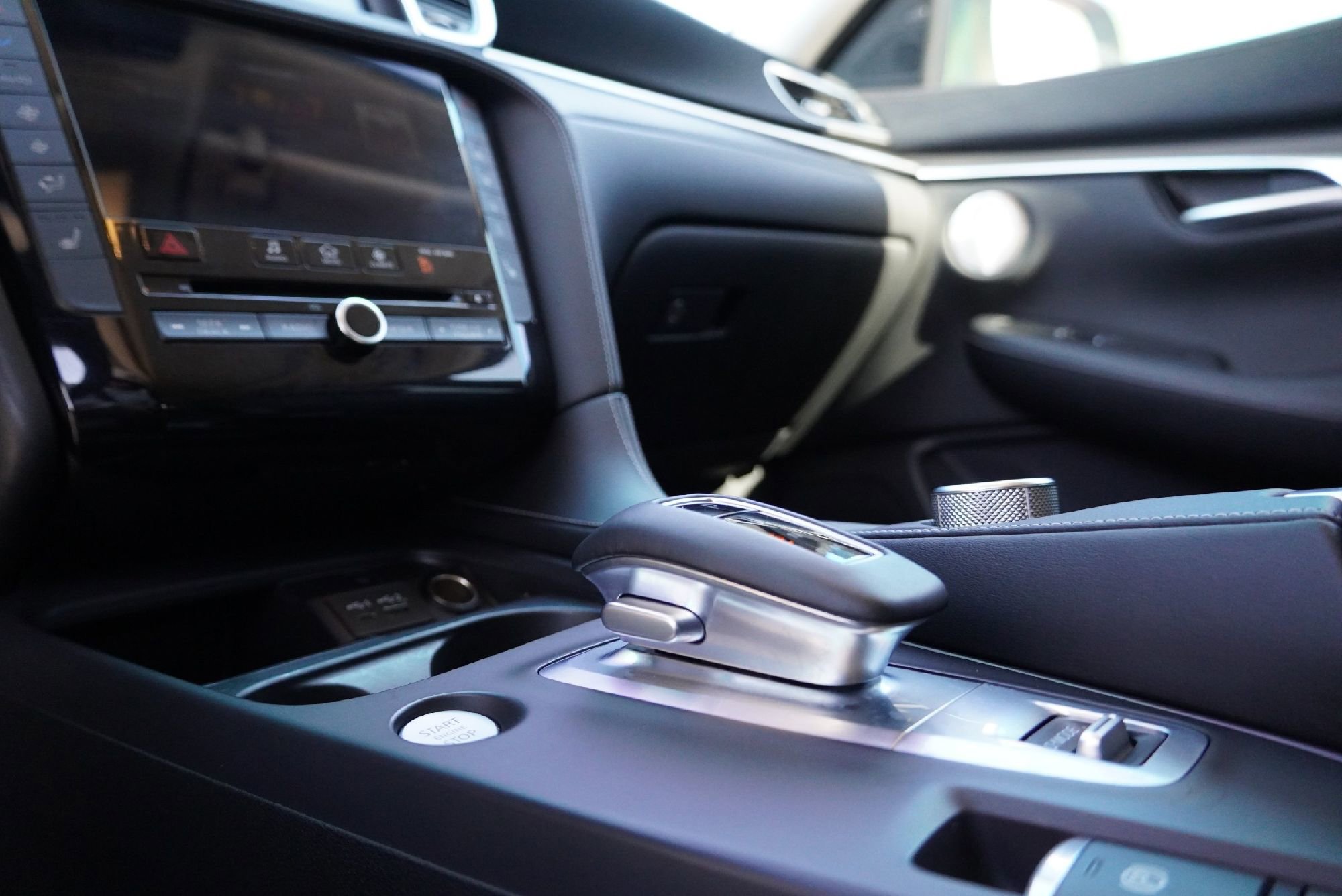 Certified 2024 INFINITI QX50 Luxe w/ Accent Package image 17