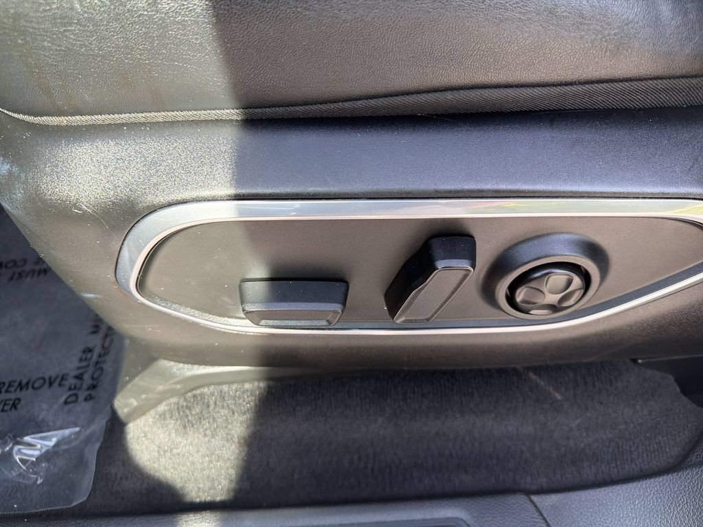 Used 2022 Jeep Wagoneer Series II AWD/4WD image 14
